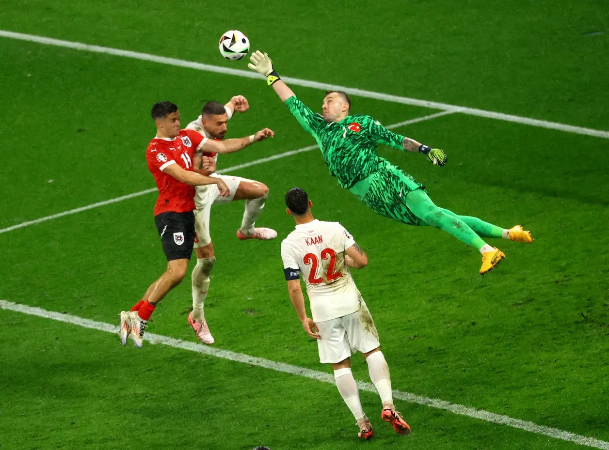 奥地利球队实力傲人,晋级八强 奥地利球队实力傲人,晋级八强