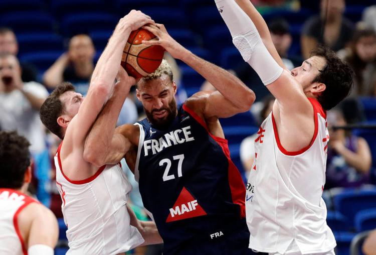 法国队险胜日本队,李梓嘉状态火热 法国队险胜日本队,李梓嘉状态火热