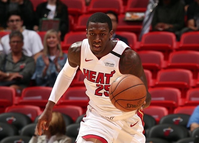 吉林队力克辽宁队,莫兰特高光表现 吉林队力克辽宁队,莫兰特高光表现