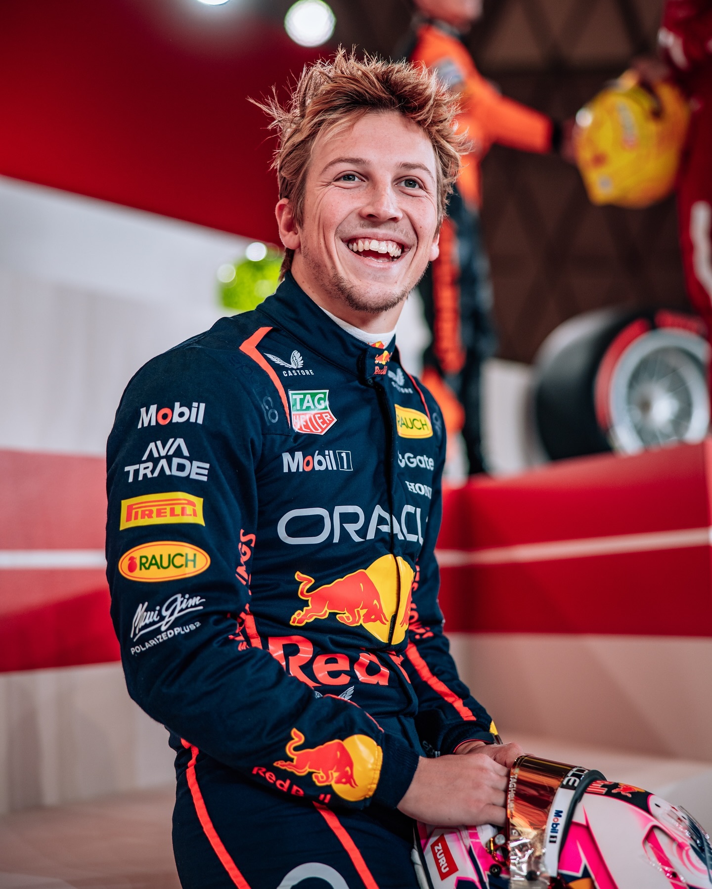 雷速体育入口-迈凯伦绝杀雷诺车队，拉塞尔关键制胜