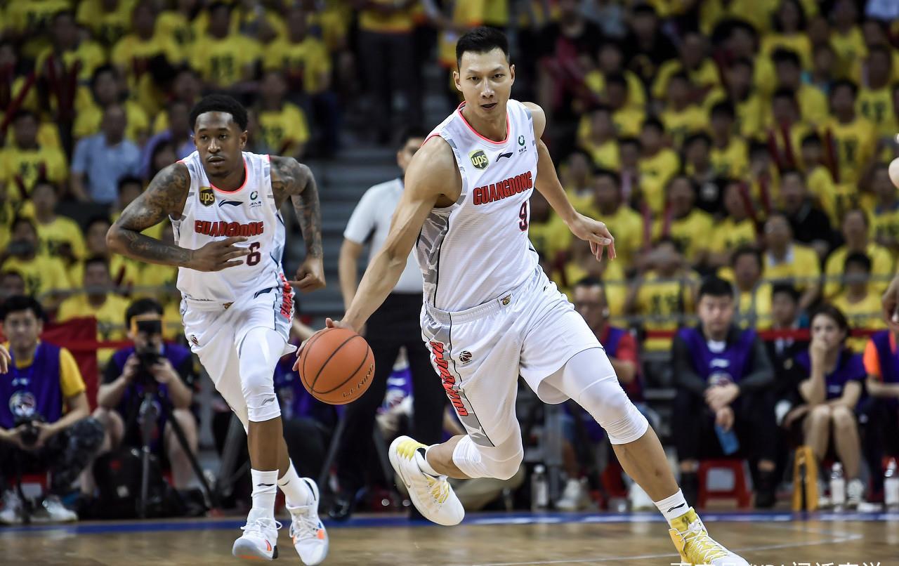 雷速足球直播平台-北京队逆转广东队，浓眉哥刷新纪录