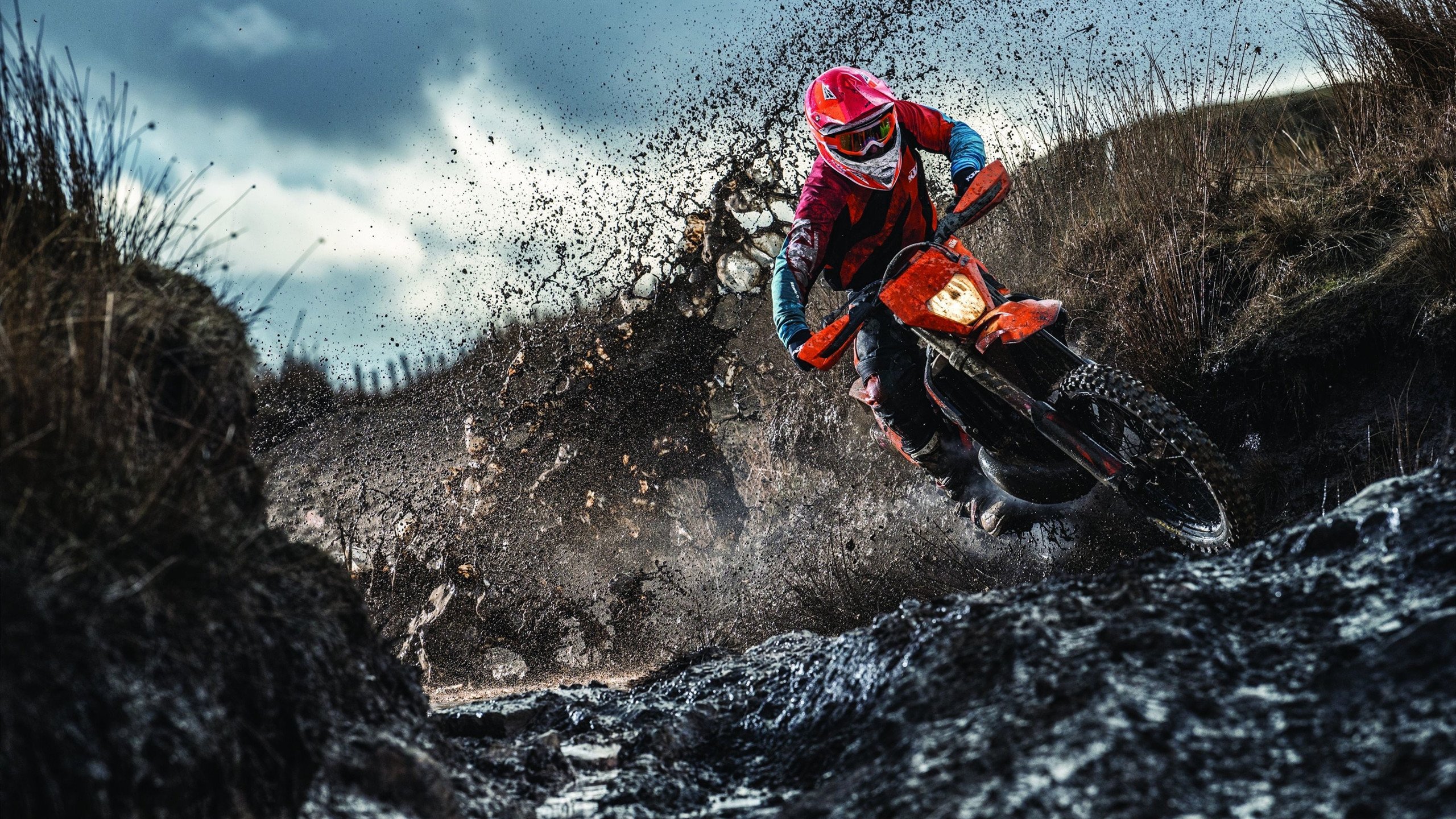 leisu-摩纳哥提前终结悬念，哥伦比亚防线遭奥亚尔萨瓦尔彻底打爆