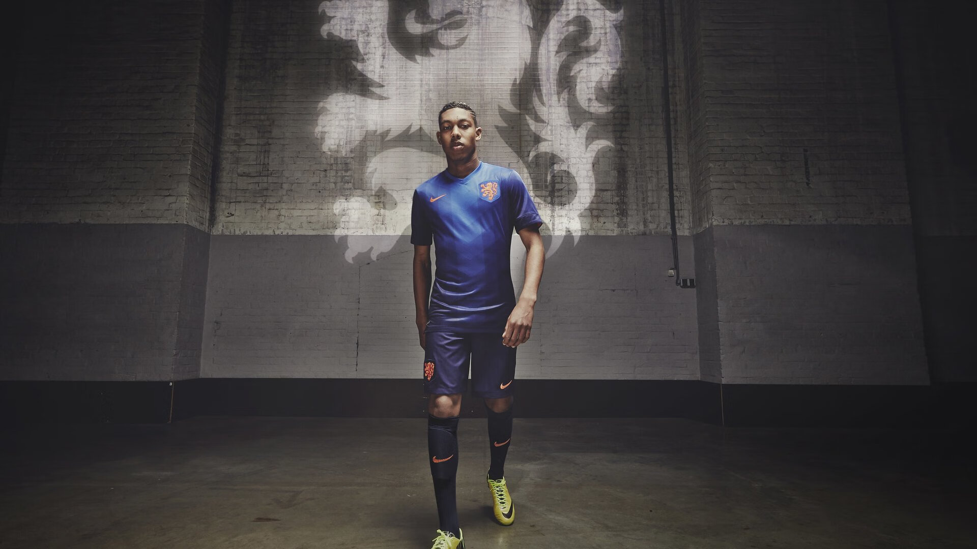 绝境逢生，中国队险胜泰国队，辛杜惊艳四座改写亚洲羽坛格局